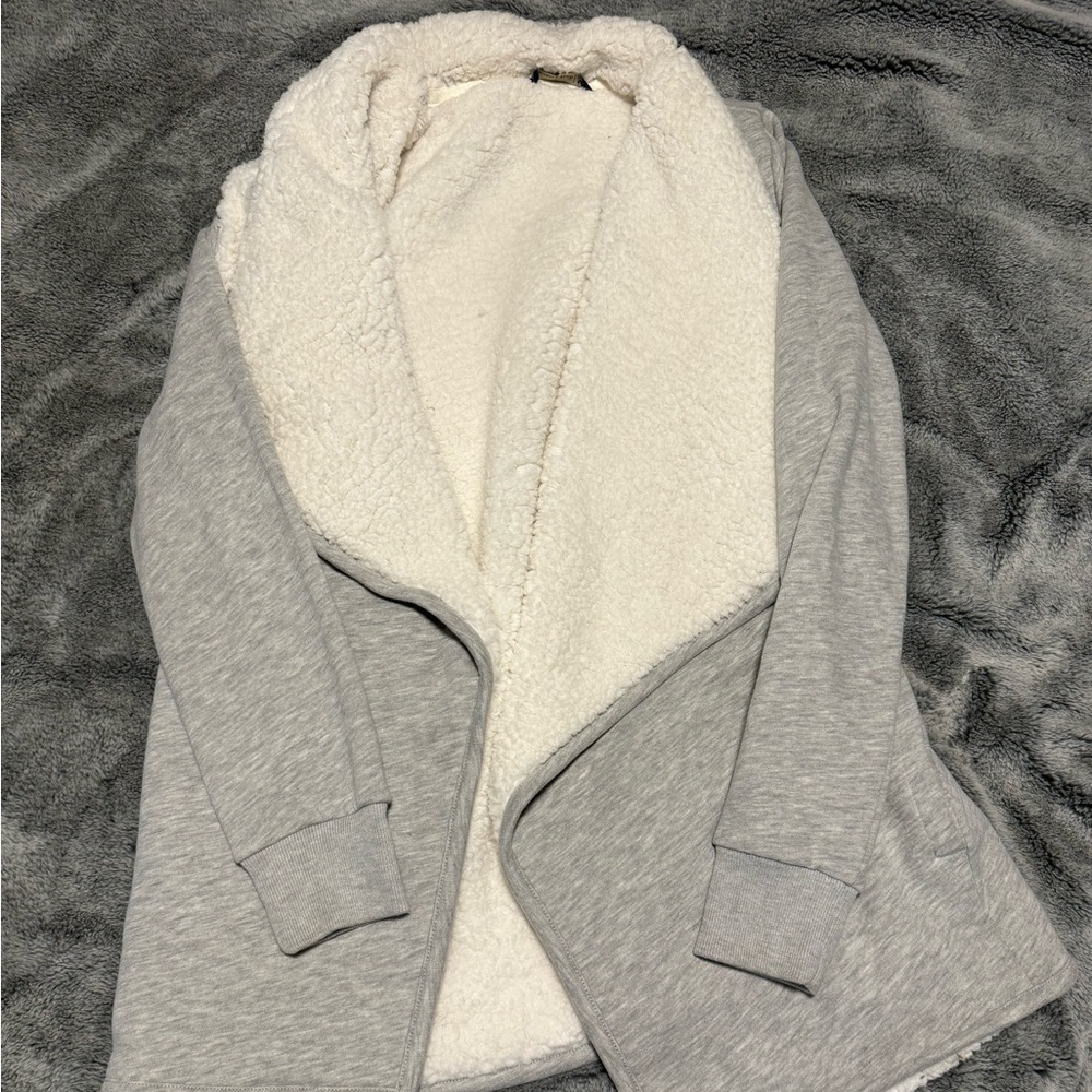 Abercrombie & Fitch Teddy Cardigan